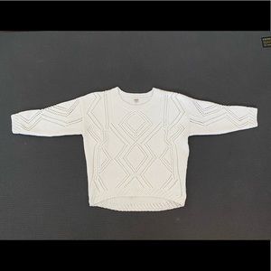 Like new white sweater by UNIQ
